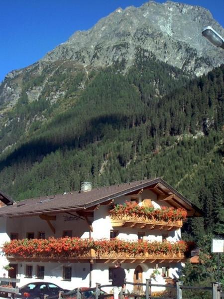 Plattnerhof Kaunertal Szoba fotó